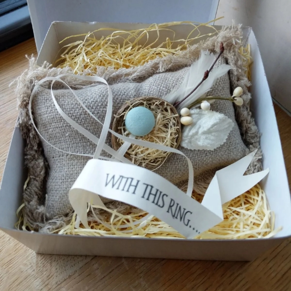 Bird nest ring pillow for weddings/ New